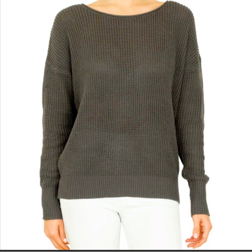 Over sized knit top size M - American eagle